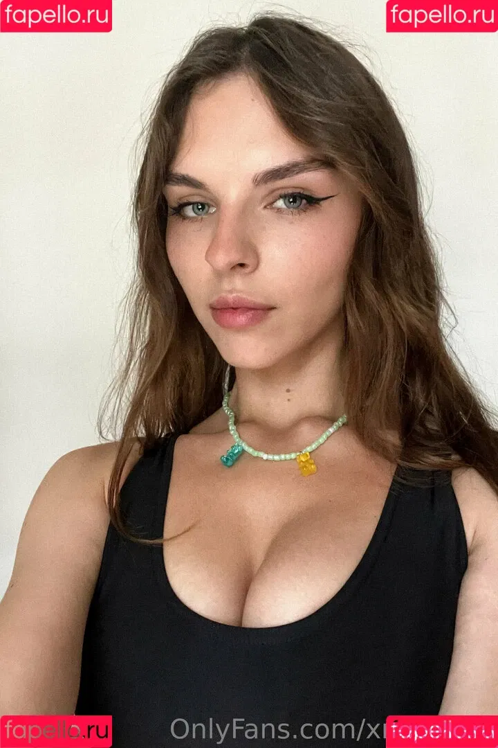 Vika Mednis / xmednisx Onlyfans Photo Gallery 