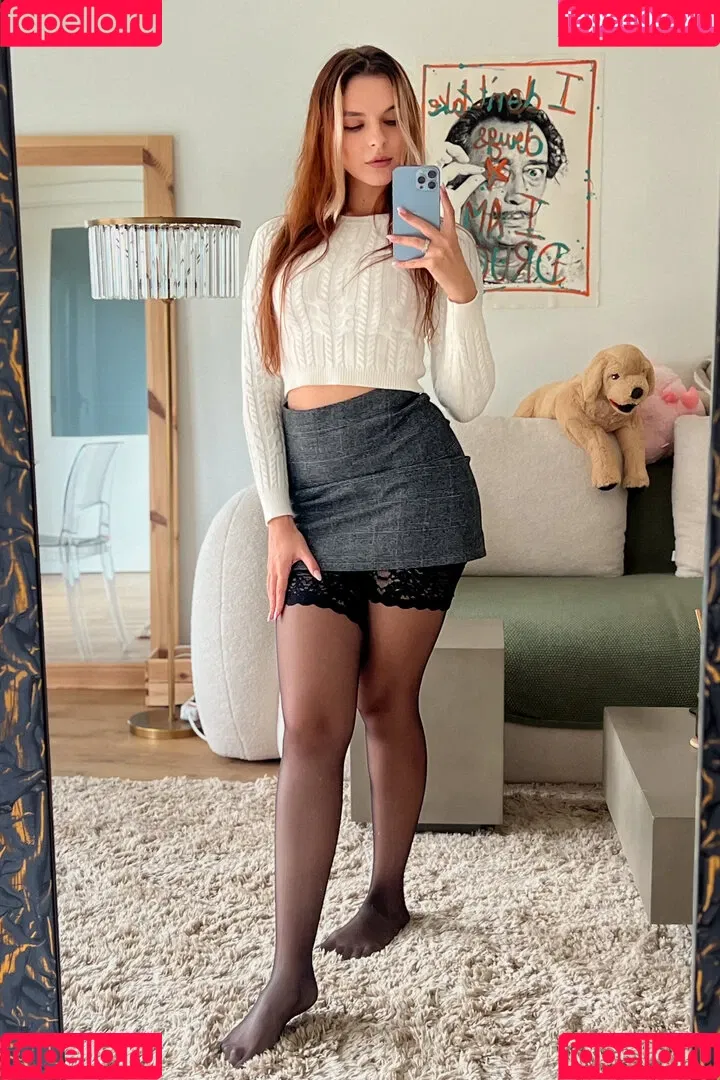 Vika Mednis / xmednisx Onlyfans Photo Gallery 