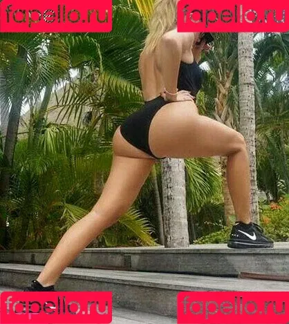 Khloe Kardashian / khloekardashian Onlyfans Photo Gallery 