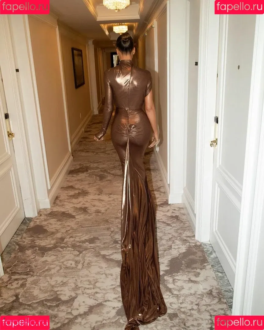 Khloe Kardashian / khloekardashian Onlyfans Photo Gallery 