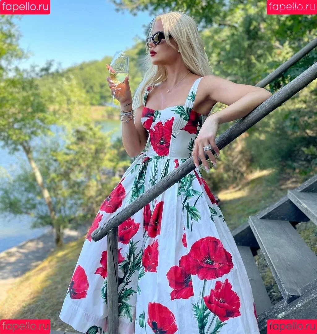 Khloe Kardashian / khloekardashian Onlyfans Photo Gallery 