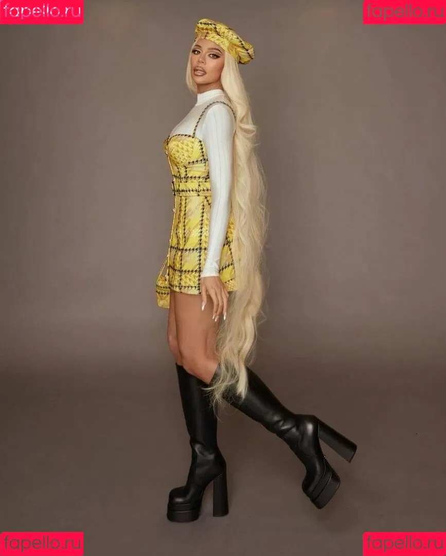 Khloe Kardashian / khloekardashian Onlyfans Photo Gallery 