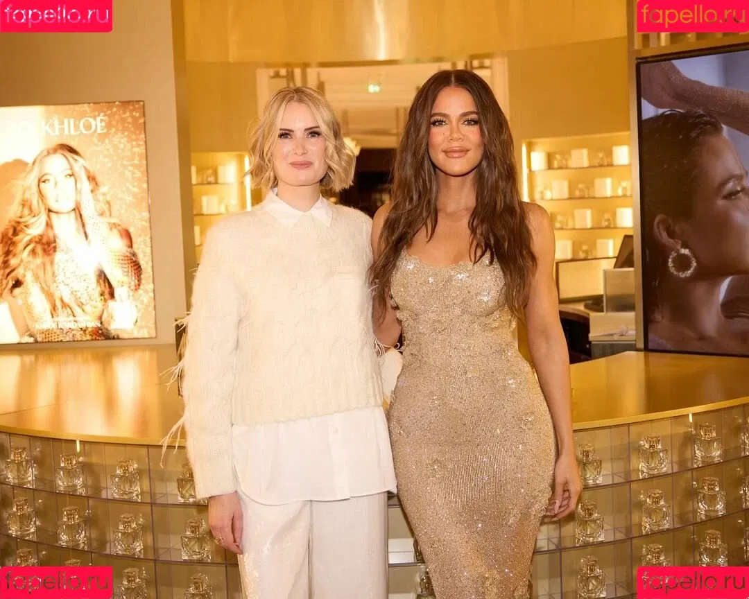 Khloe Kardashian / khloekardashian Onlyfans Photo Gallery 