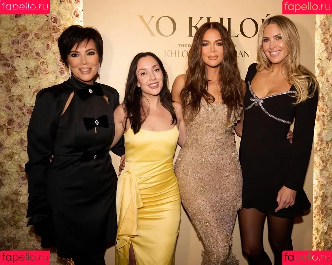 Khloe Kardashian / khloekardashian Onlyfans Photo Gallery 