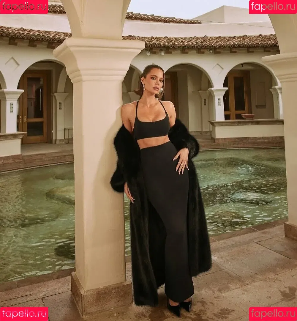 Khloe Kardashian / khloekardashian Onlyfans Photo Gallery 