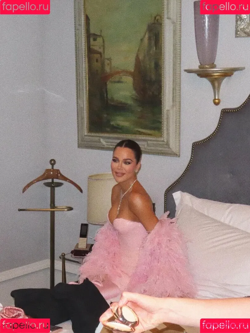 Khloe Kardashian / khloekardashian Onlyfans Photo Gallery 