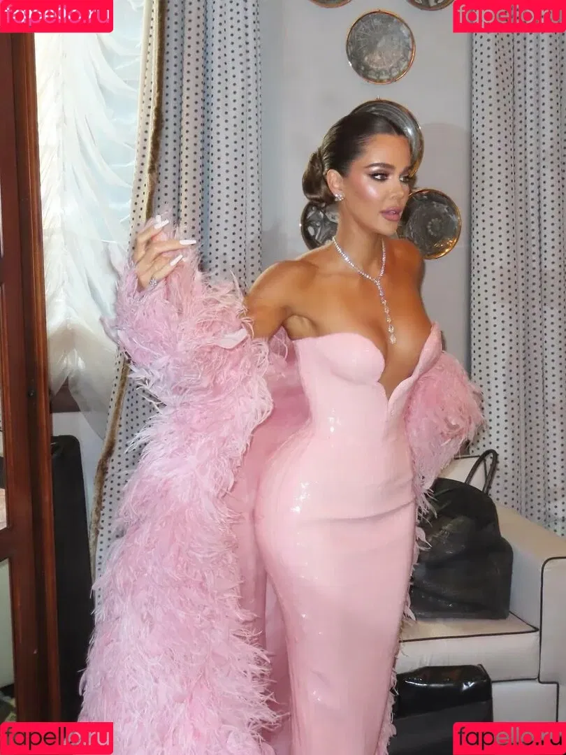 Khloe Kardashian / khloekardashian Onlyfans Photo Gallery 