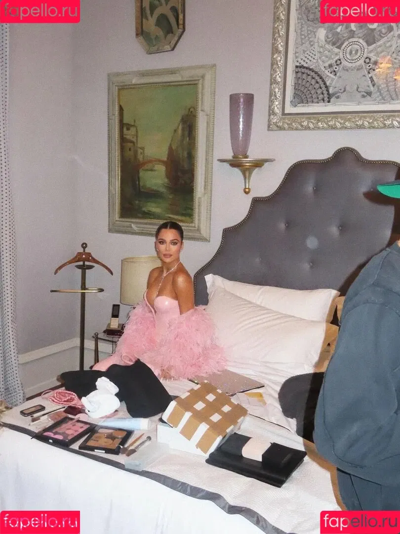 Khloe Kardashian / khloekardashian Onlyfans Photo Gallery 