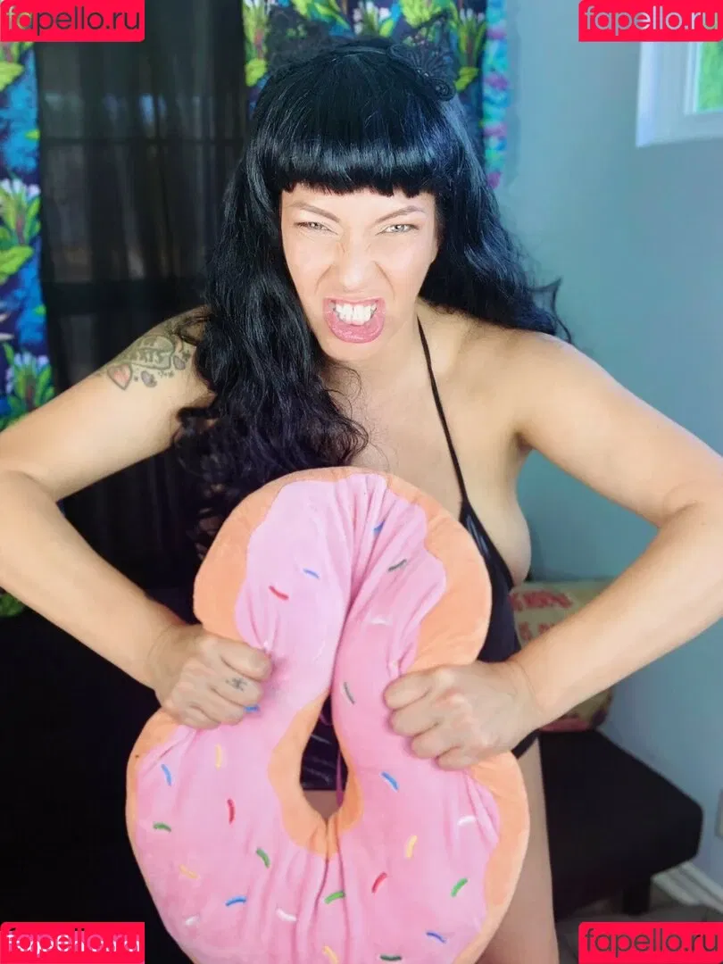 Shelly Martinez / shellyfromcali4 Onlyfans Photo Gallery 