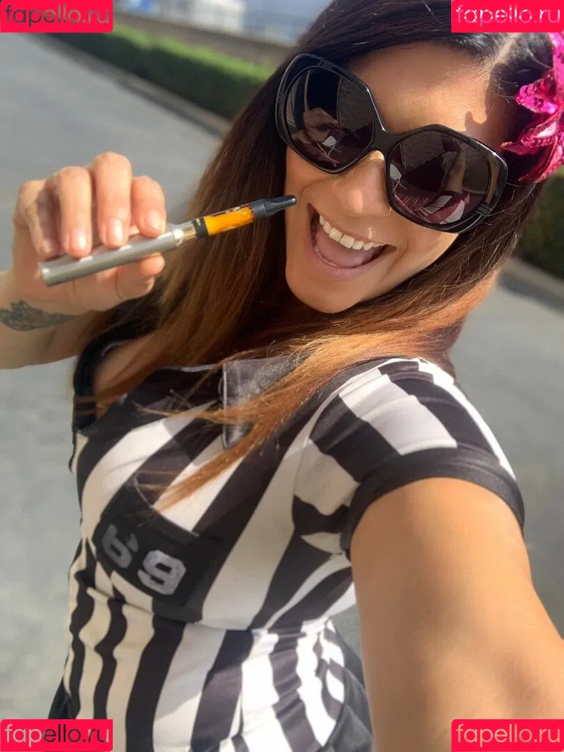 Shelly Martinez / shellyfromcali4 Onlyfans Photo Gallery 