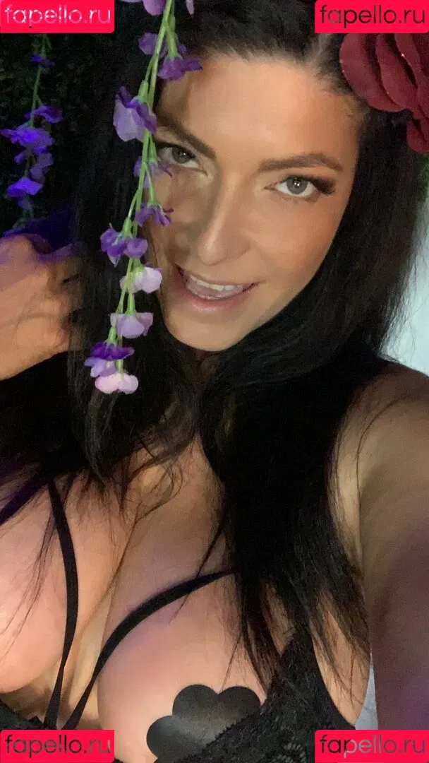 Shelly Martinez / shellyfromcali4 Onlyfans Photo Gallery 