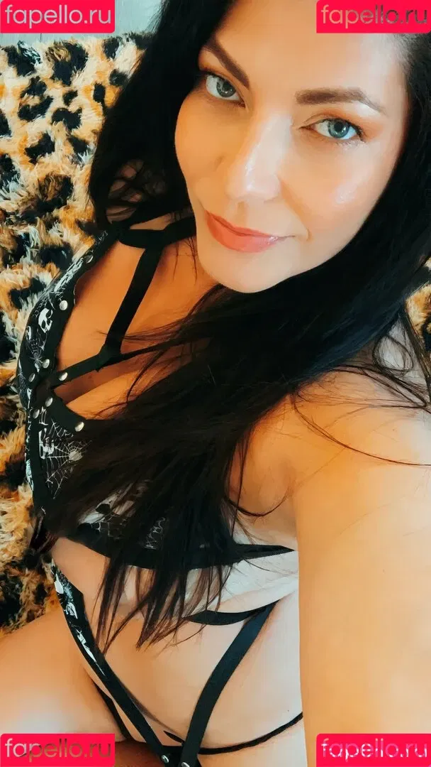 Shelly Martinez / shellyfromcali4 Onlyfans Photo Gallery 