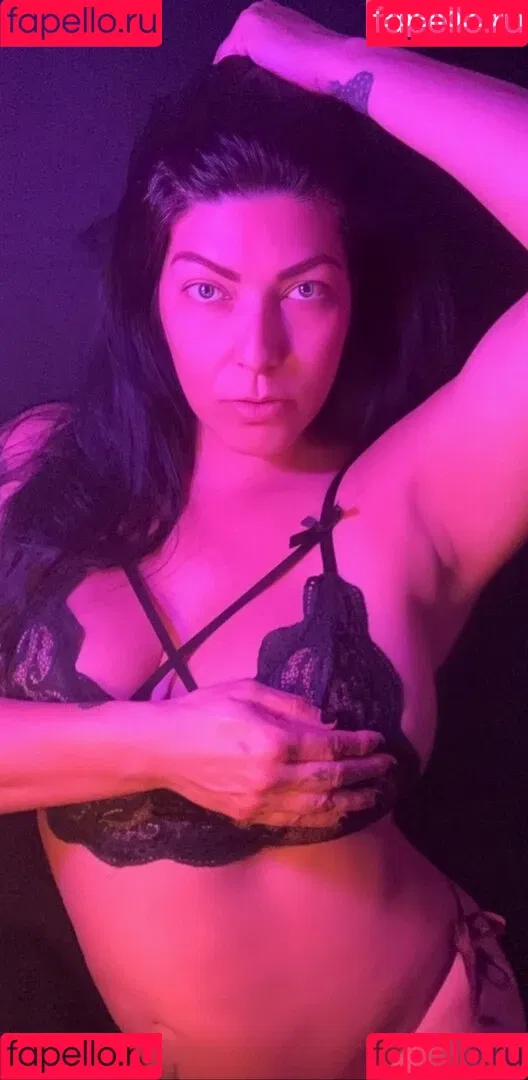 Shelly Martinez / shellyfromcali4 Onlyfans Photo Gallery 