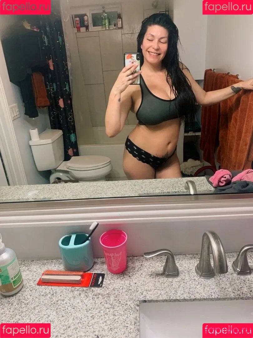 Shelly Martinez / shellyfromcali4 Onlyfans Photo Gallery 