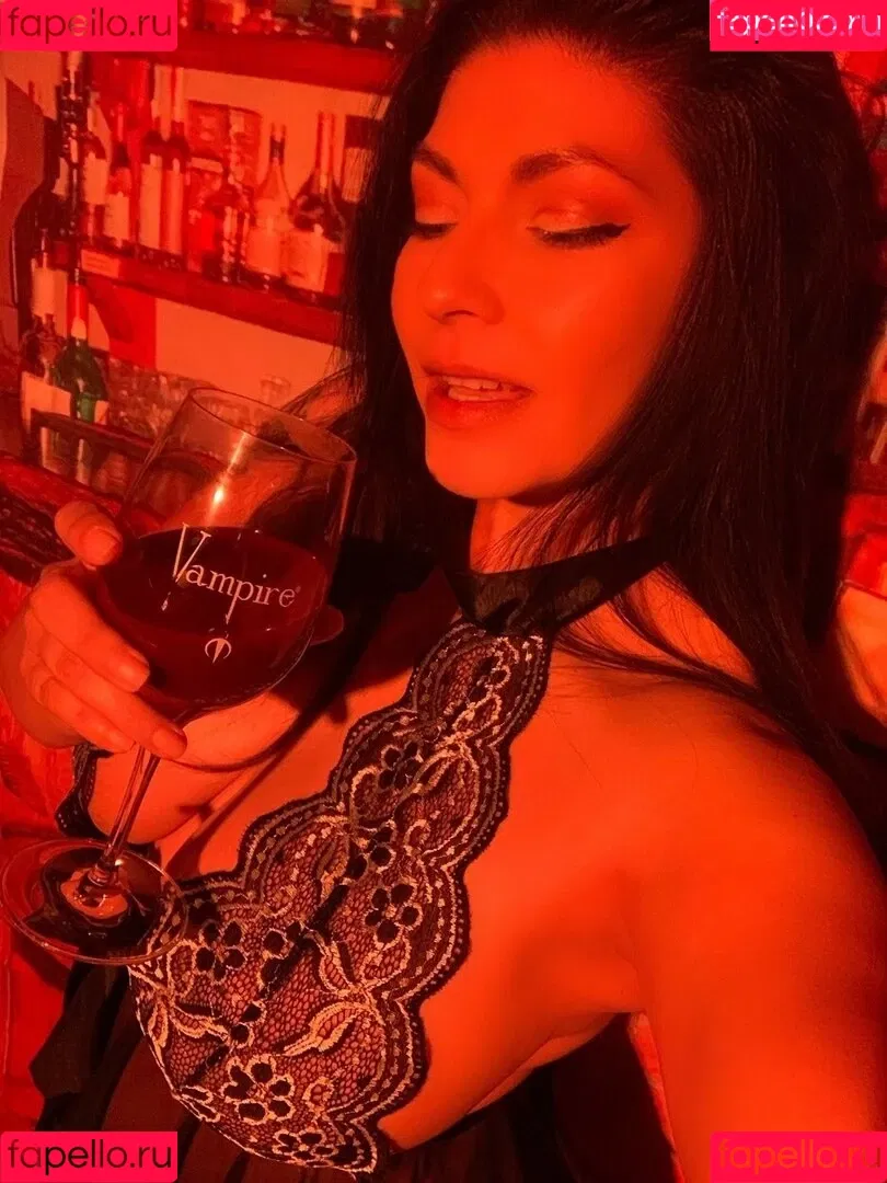 Shelly Martinez / shellyfromcali4 Onlyfans Photo Gallery 