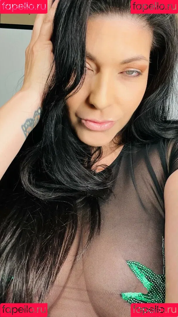 Shelly Martinez / shellyfromcali4 Onlyfans Photo Gallery 