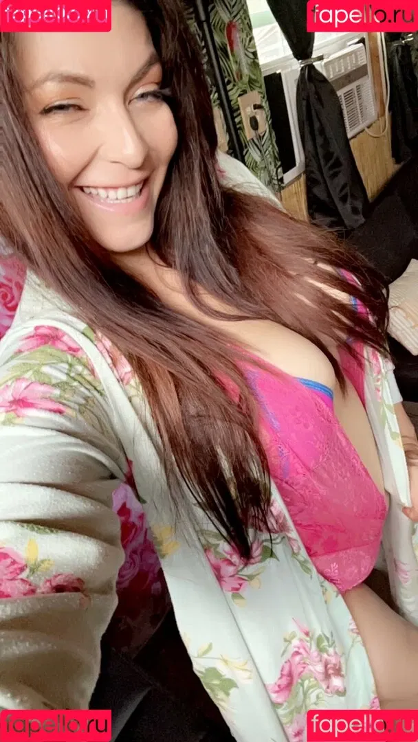 Shelly Martinez / shellyfromcali4 Onlyfans Photo Gallery 