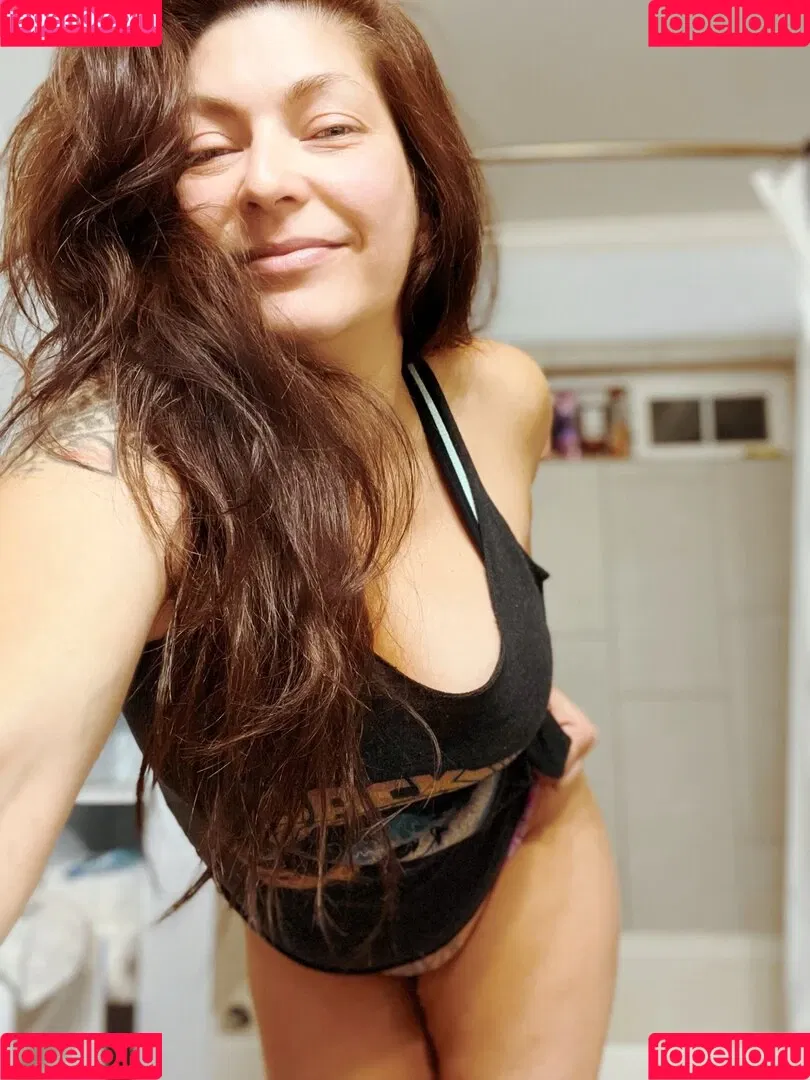 Shelly Martinez / shellyfromcali4 Onlyfans Photo Gallery 