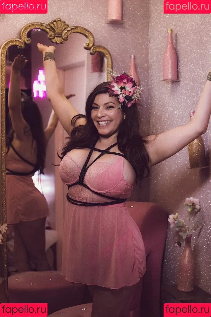 Shelly Martinez / shellyfromcali4 Onlyfans Photo Gallery 