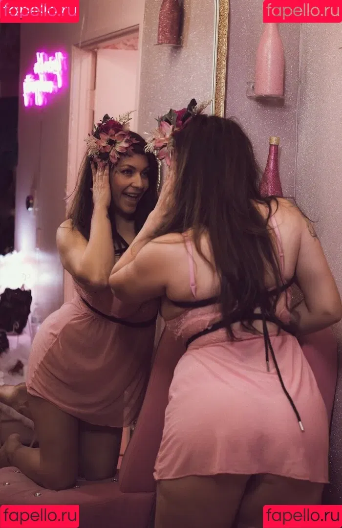 Shelly Martinez / shellyfromcali4 Onlyfans Photo Gallery 