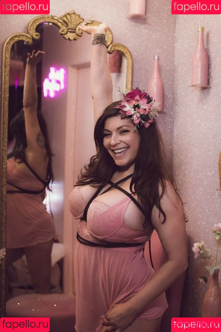 Shelly Martinez / shellyfromcali4 Onlyfans Photo Gallery 