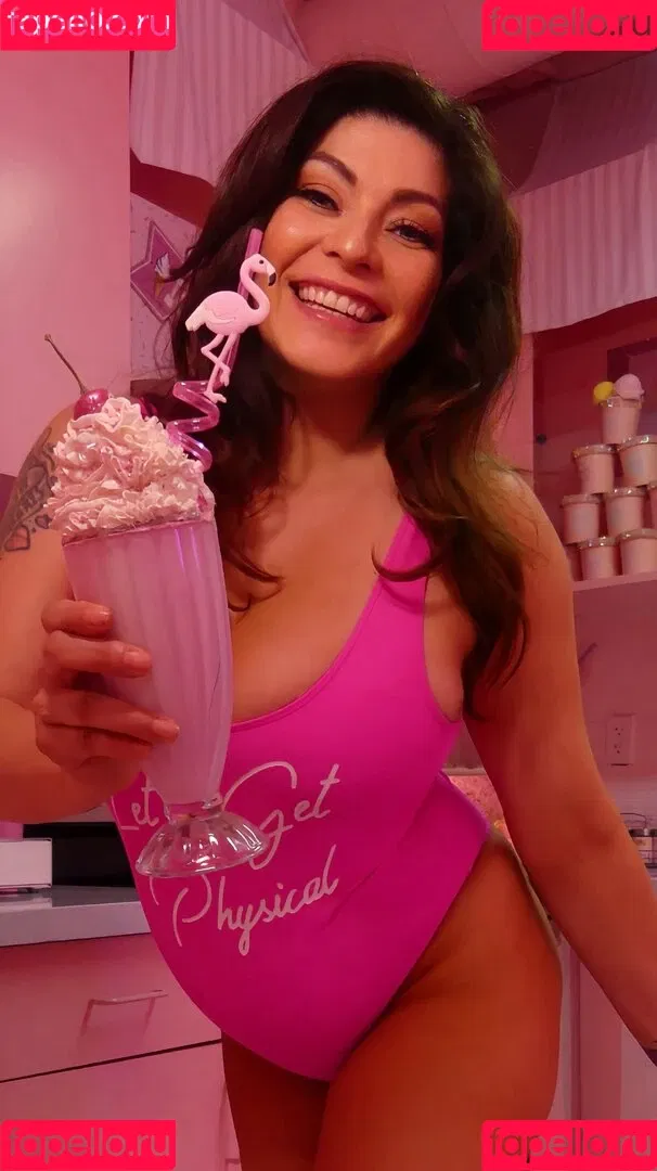 Shelly Martinez / shellyfromcali4 Onlyfans Photo Gallery 