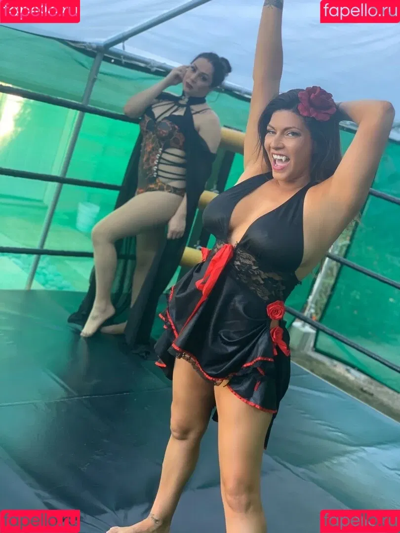 Shelly Martinez / shellyfromcali4 Onlyfans Photo Gallery 