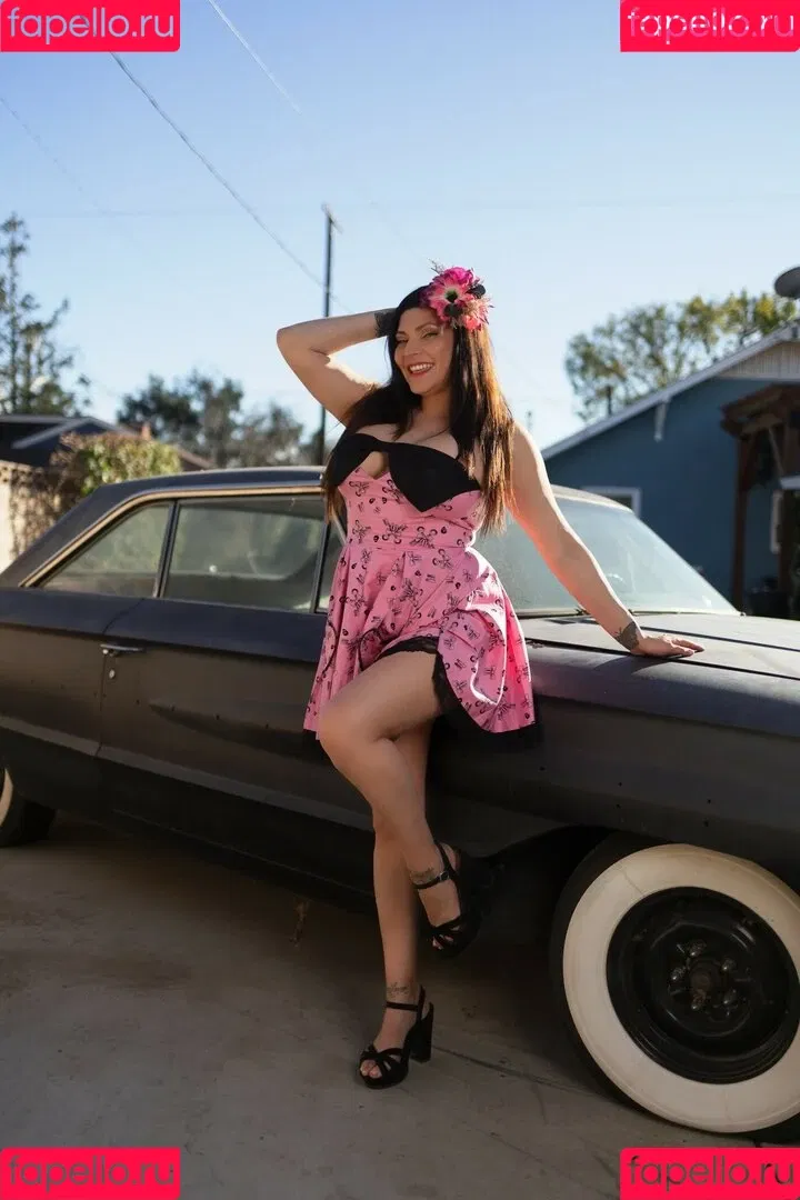 Shelly Martinez / shellyfromcali4 Onlyfans Photo Gallery 