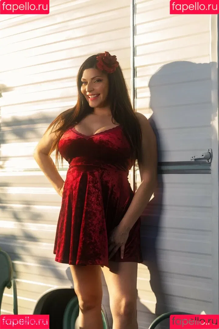 Shelly Martinez / shellyfromcali4 Onlyfans Photo Gallery 