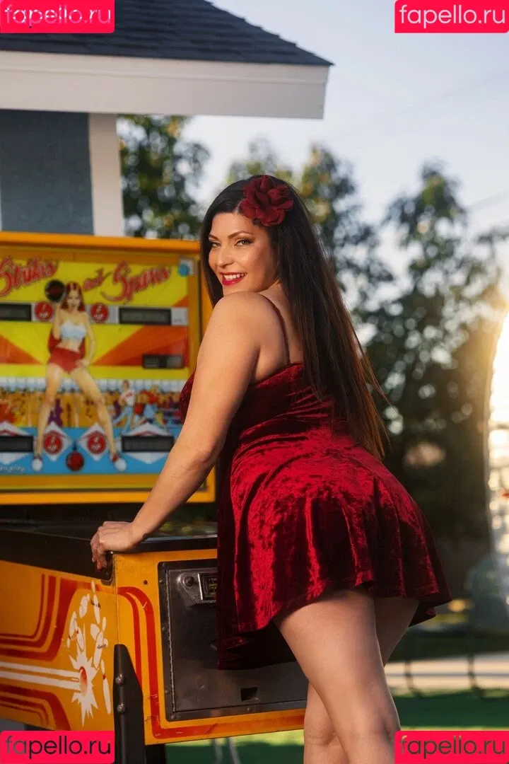 Shelly Martinez / shellyfromcali4 Onlyfans Photo Gallery 