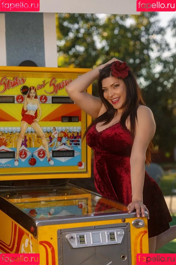 Shelly Martinez / shellyfromcali4 Onlyfans Photo Gallery 