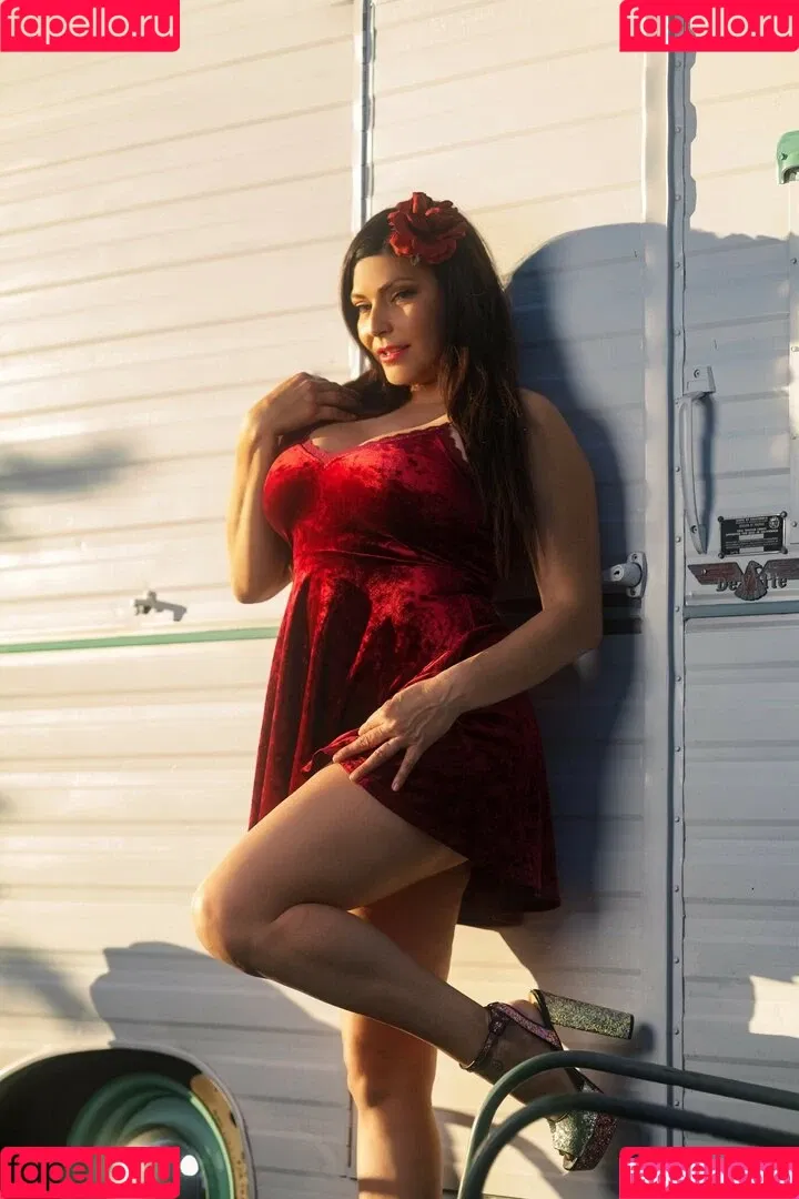 Shelly Martinez / shellyfromcali4 Onlyfans Photo Gallery 