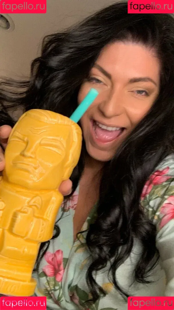 Shelly Martinez / shellyfromcali4 Onlyfans Photo Gallery 