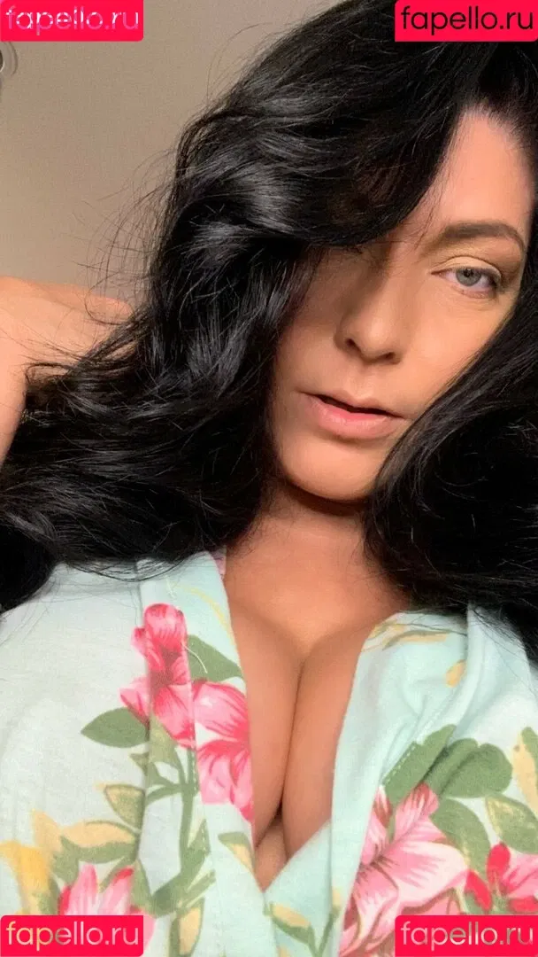 Shelly Martinez / shellyfromcali4 Onlyfans Photo Gallery 