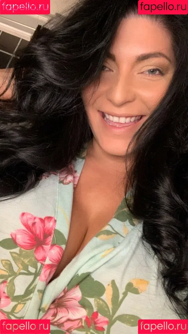 Shelly Martinez / shellyfromcali4 Onlyfans Photo Gallery 