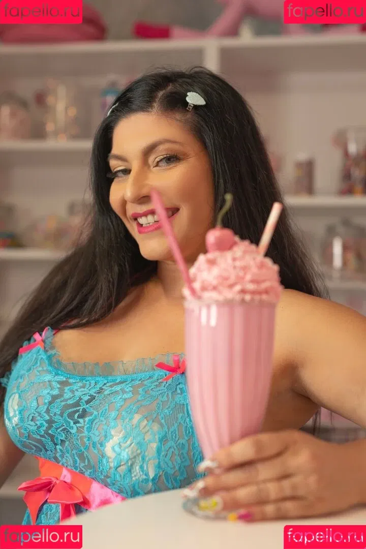 Shelly Martinez / shellyfromcali4 Onlyfans Photo Gallery 