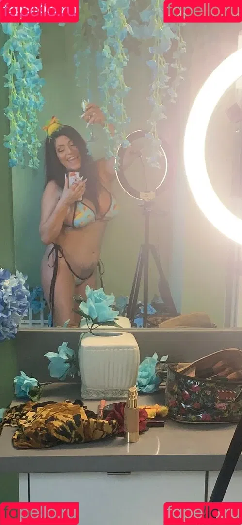 Shelly Martinez / shellyfromcali4 Onlyfans Photo Gallery 