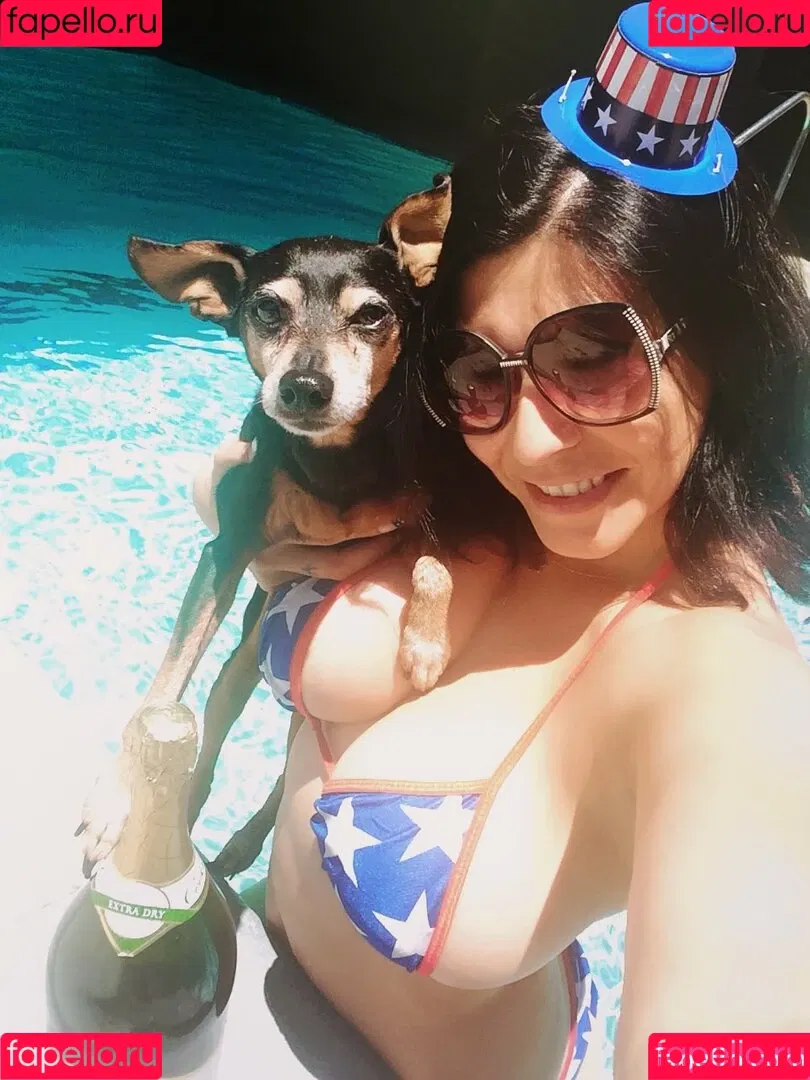 Shelly Martinez / shellyfromcali4 Onlyfans Photo Gallery 