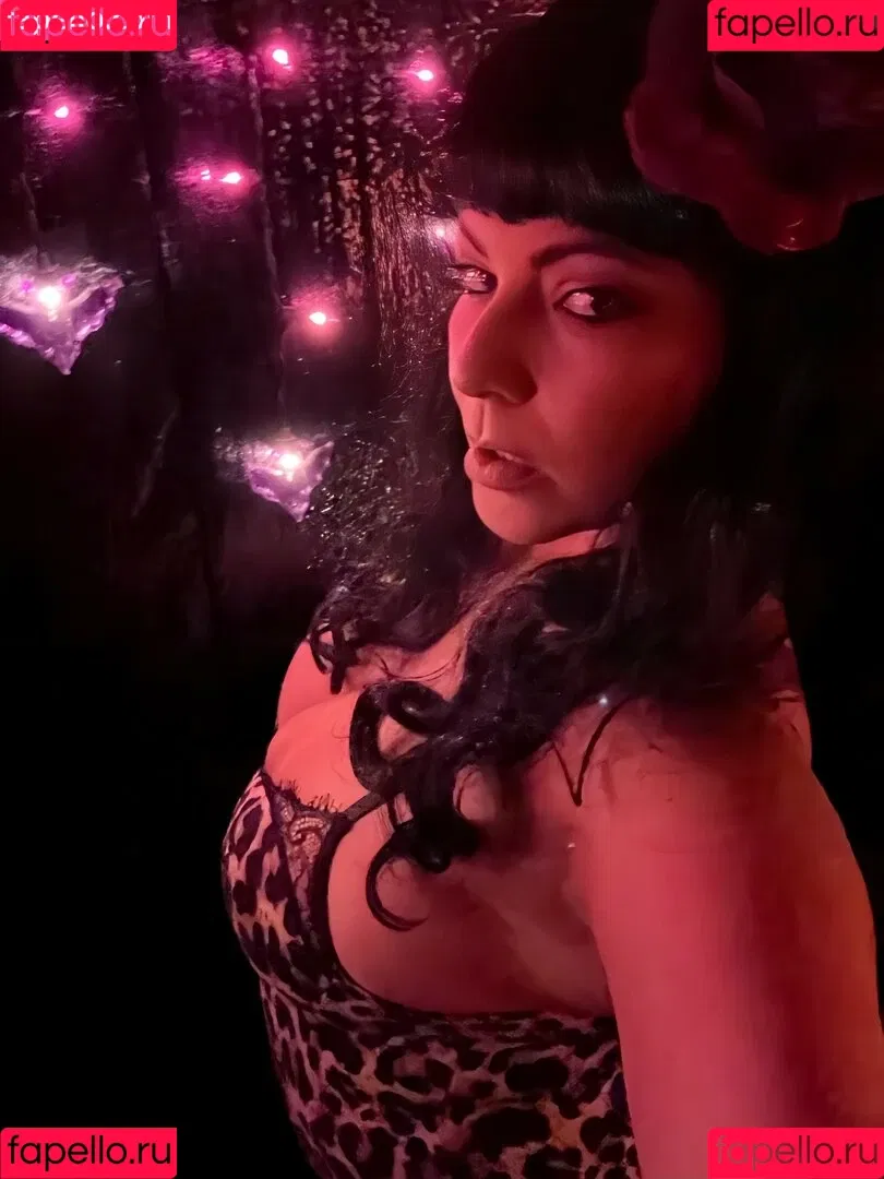 Shelly Martinez / shellyfromcali4 Onlyfans Photo Gallery 