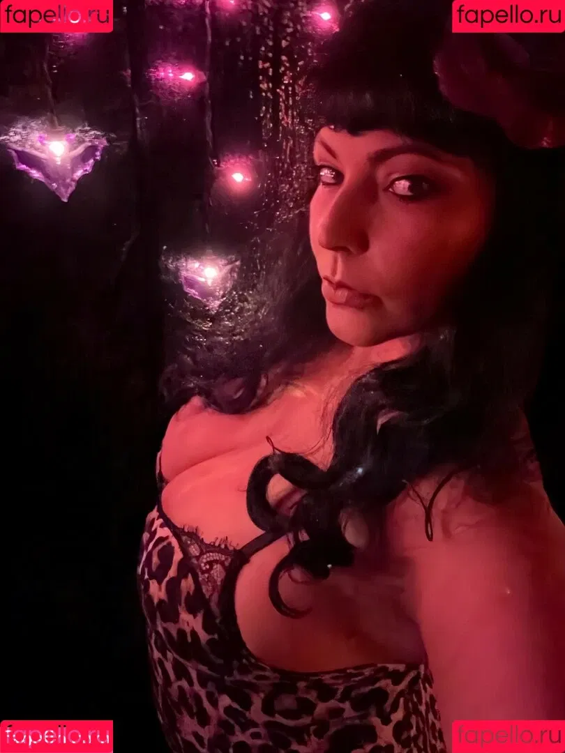 Shelly Martinez / shellyfromcali4 Onlyfans Photo Gallery 