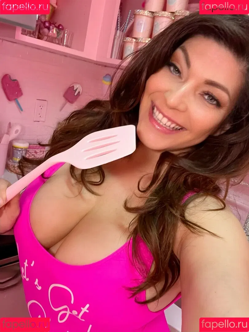 Shelly Martinez / shellyfromcali4 Onlyfans Photo Gallery 