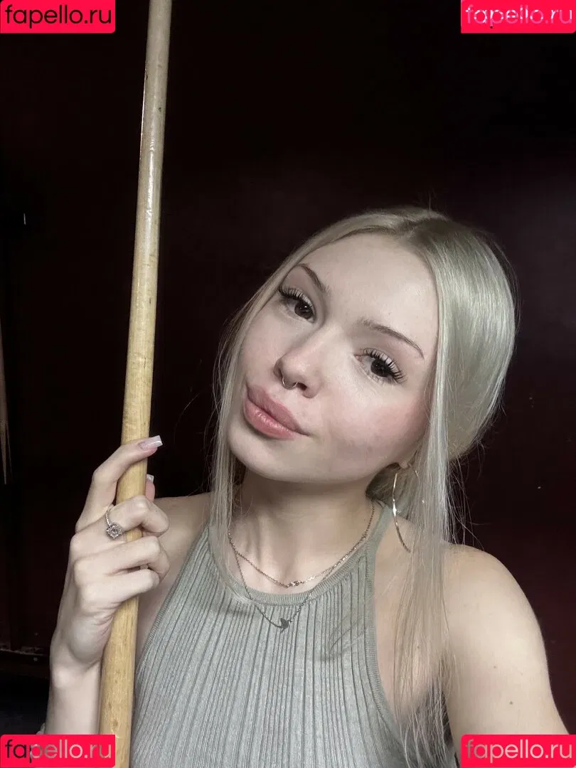 Mia_bluebird / clarathestudent / miabluebird Onlyfans Photo Gallery 