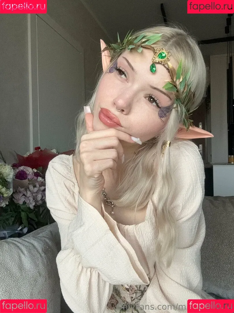 Mia_bluebird / clarathestudent / miabluebird Onlyfans Photo Gallery 