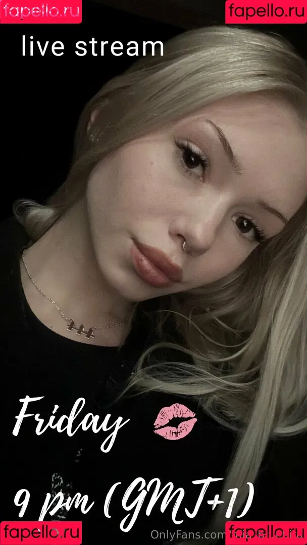 Mia_bluebird / clarathestudent / miabluebird Onlyfans Photo Gallery 