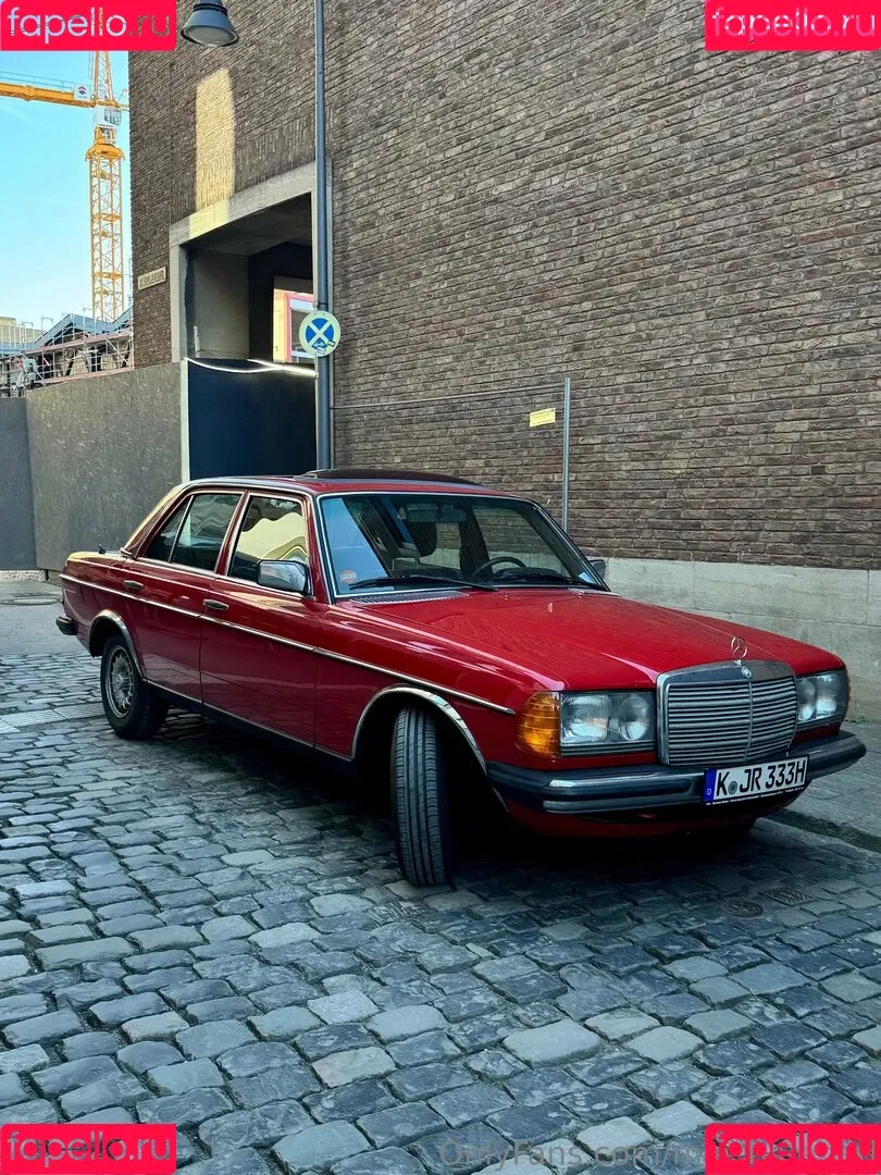 Mia_bluebird / clarathestudent / miabluebird Onlyfans Photo Gallery 