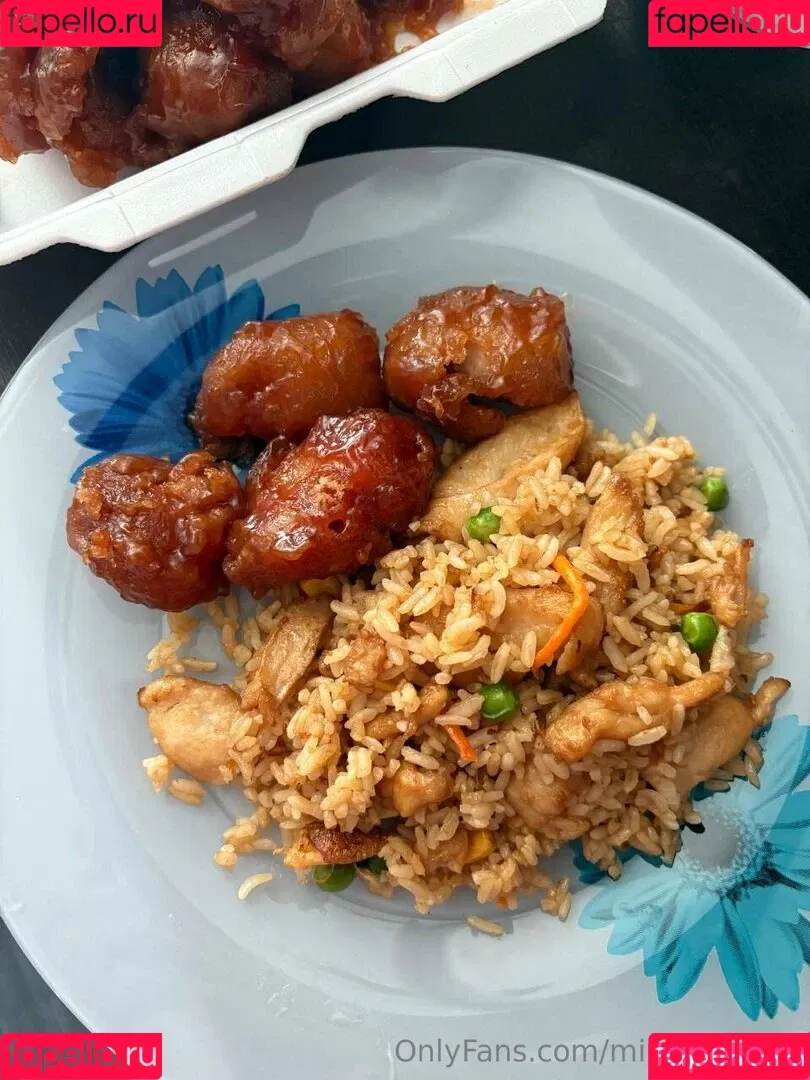 Mia_bluebird / clarathestudent / miabluebird Onlyfans Photo Gallery 