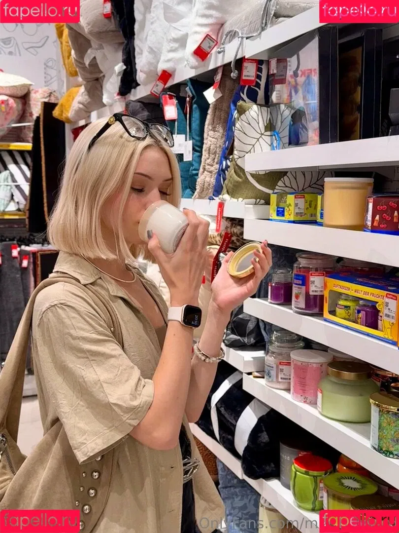 Mia_bluebird / clarathestudent / miabluebird Onlyfans Photo Gallery 