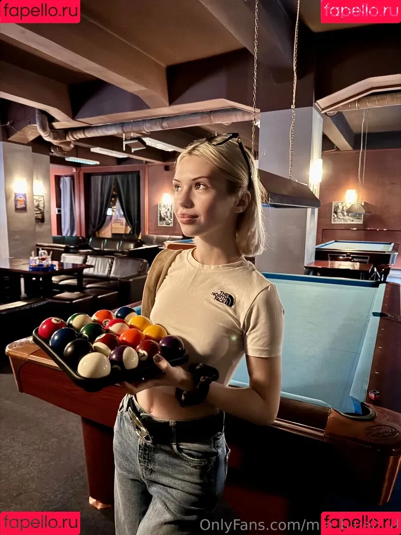 Mia_bluebird / clarathestudent / miabluebird Onlyfans Photo Gallery 