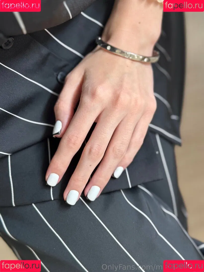 Mia_bluebird / clarathestudent / miabluebird Onlyfans Photo Gallery 