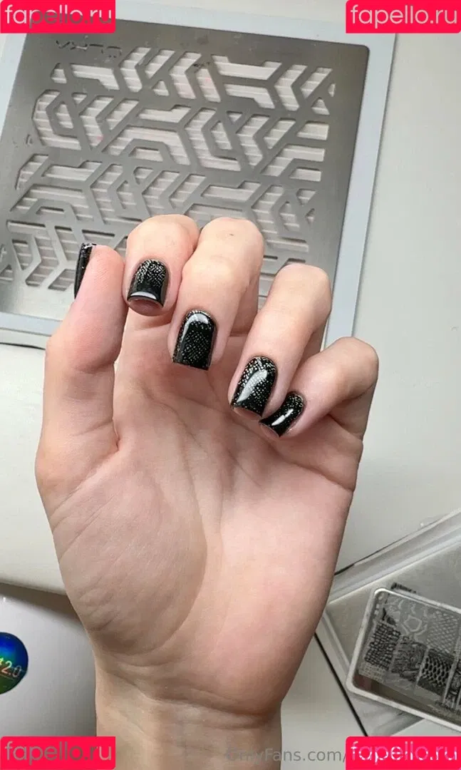 Mia_bluebird / clarathestudent / miabluebird Onlyfans Photo Gallery 